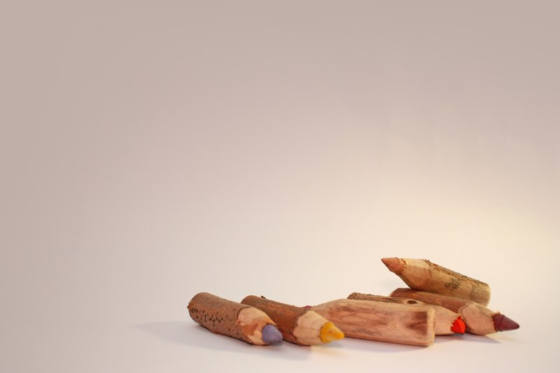 mini crayons lay against each other on white surface, mini crayons 4k