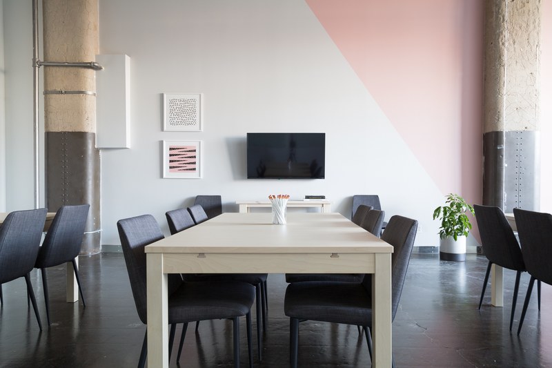 an empty meeting room with elegant chairs and tables, quiet meeting room 4k