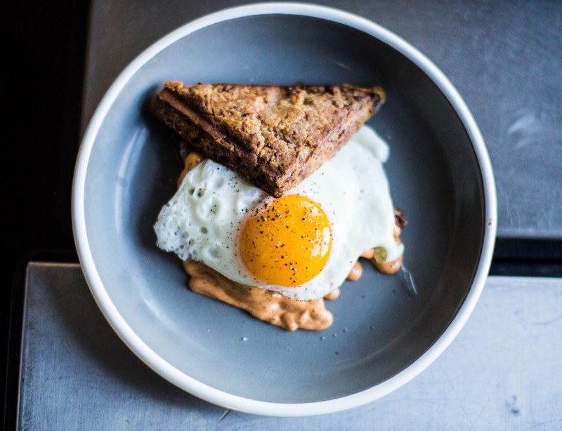 food breakfast egg and fried egg 4k