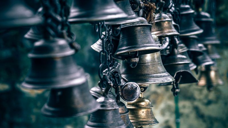 bells, noise, steel, chain, rust, 4k