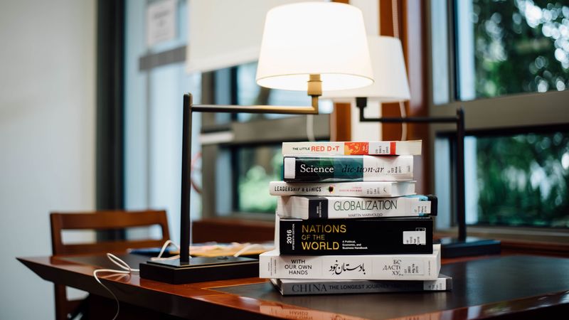 books, table, lamp, 4k