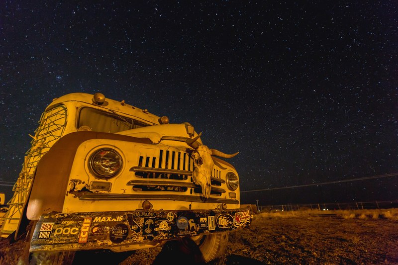 the night sky helps explorers find their way 4k