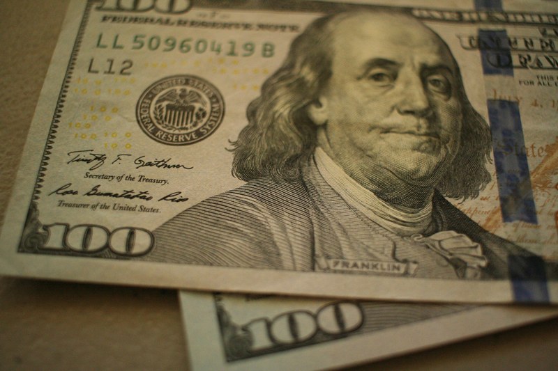 two 100 bills, _one hundred dollar bills 4k