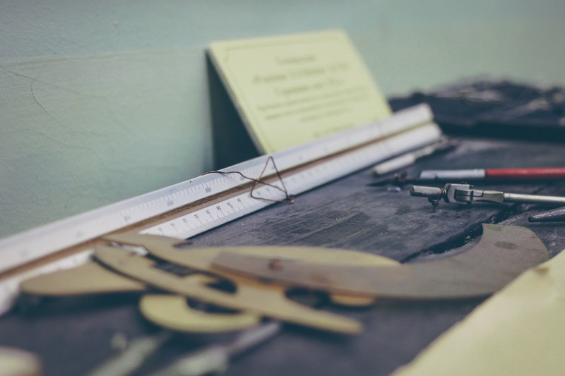 messy workspace with ruler protractors pencils, messy workspace 4k