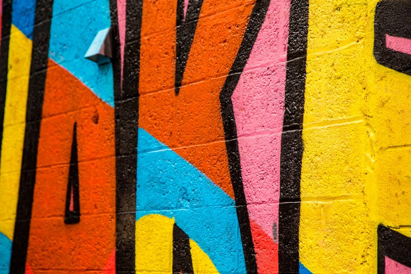 hard to read colorful graffiti letters viewed up close, _colorful letters graffiti 4k
