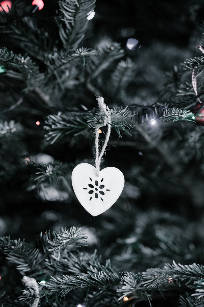 christmas tree decoration 4k
