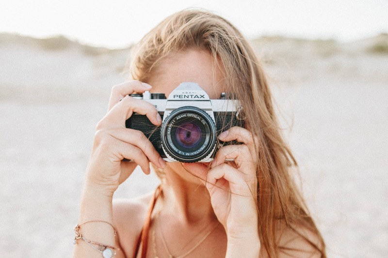 woman female portrait and camera 4k
