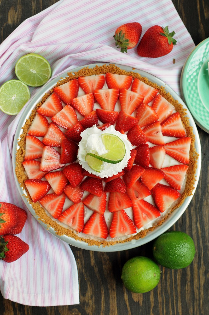 no bake strawberry buttermilk key lime pie 4k