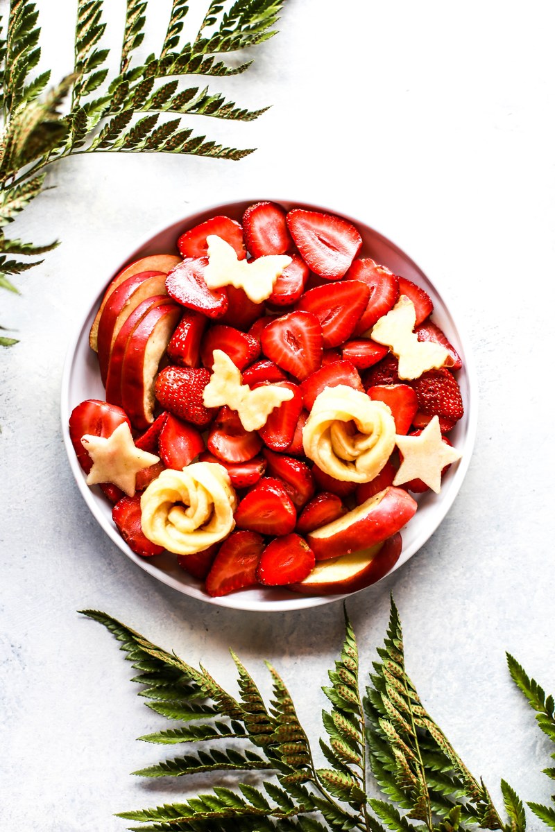 strawberry platter 4k