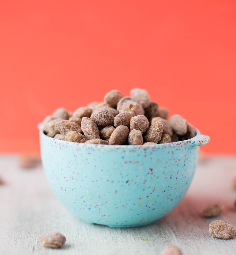 bowl of seasoned pistachios and nuts for a salty snack, salty snack 4k