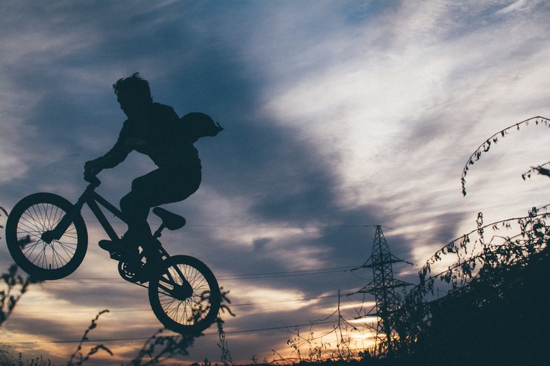 bike bmx sky and silhouette 4k