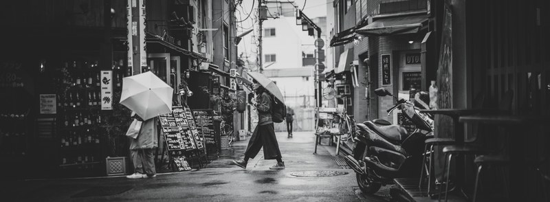 black and white rainy rain and umbrella 4k