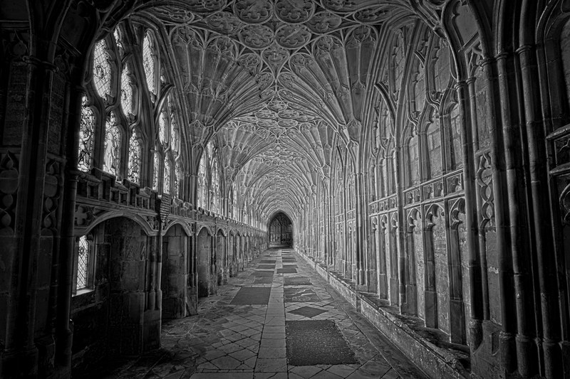 cloister famou old and historic 4k