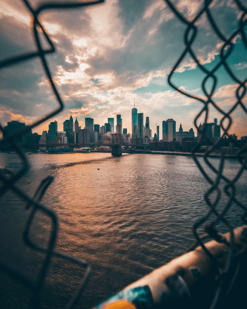 skyline cityscape and android, 4k