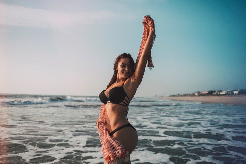 america bikini woman and blogger 4k