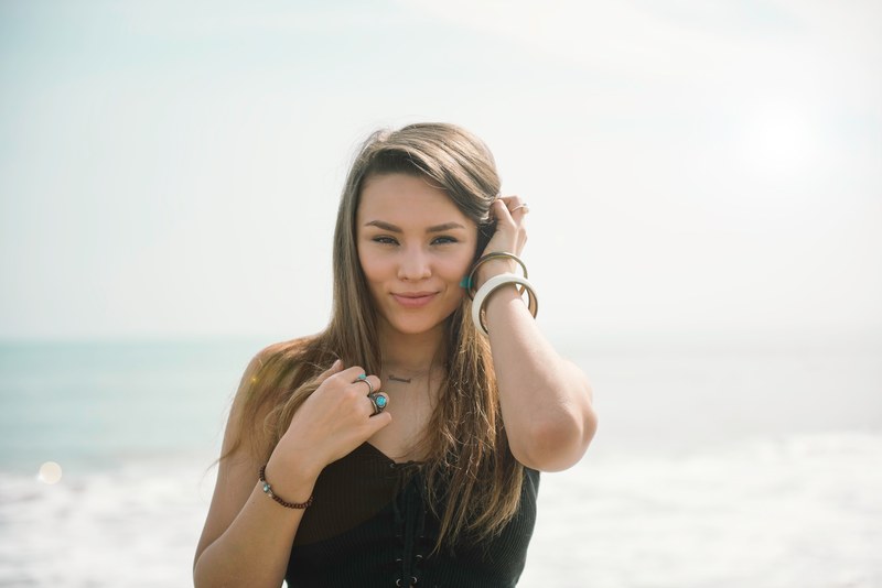 blog bohemian smile and candid 4k
