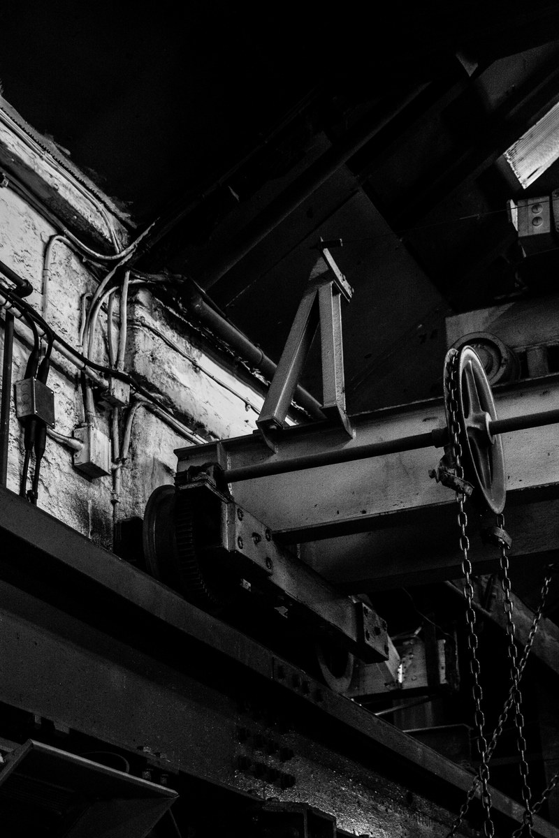 chain industrial workplace and dirty hd, 4k