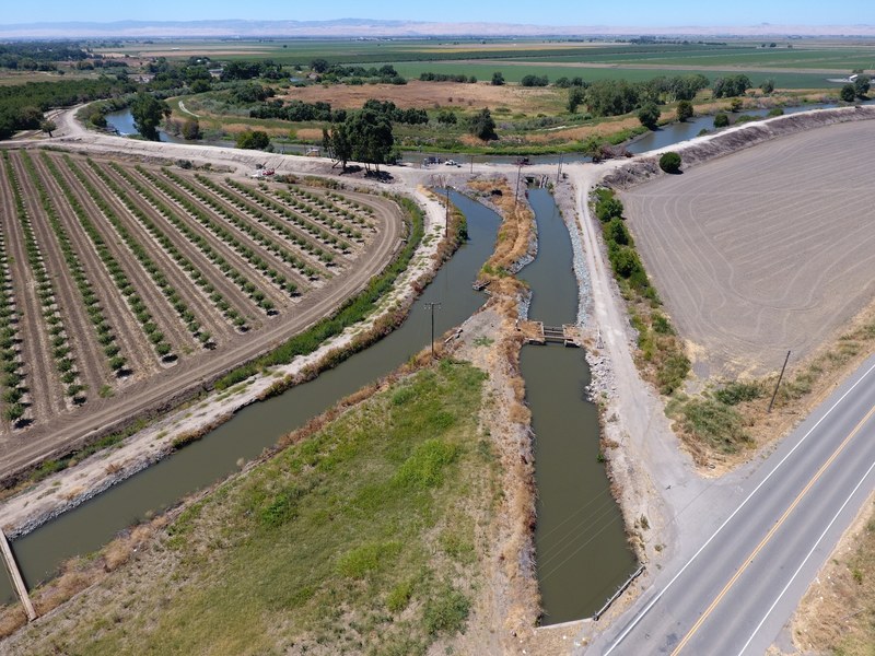 drone uav irrigation and deltum 4k
