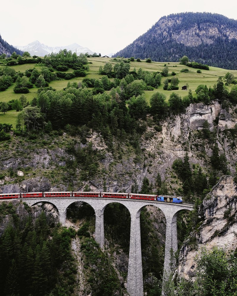capturing the landwasser viaduct 4k