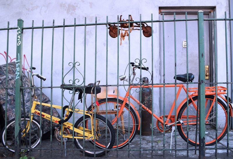 yellow orange urban and street life 4k