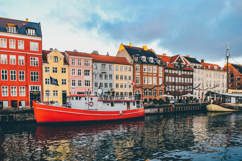 the wonderful nyhavn 4k