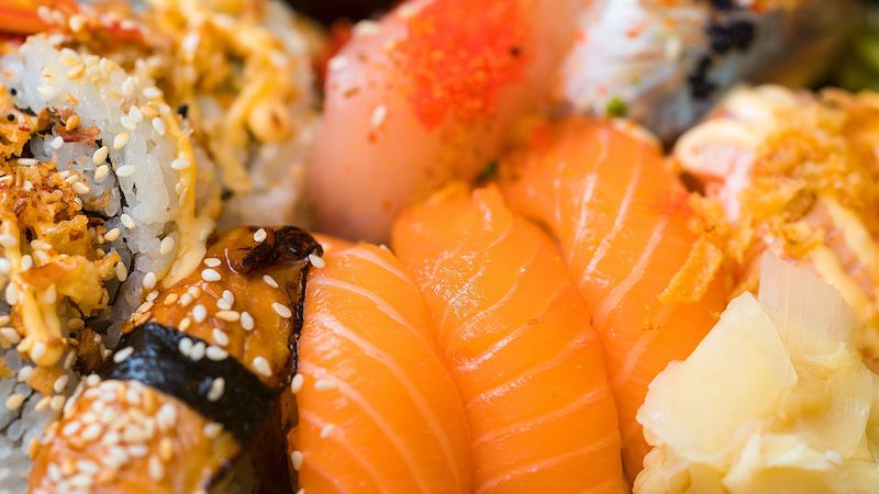 sushi, rolls, fish, rice, sesame, 4k