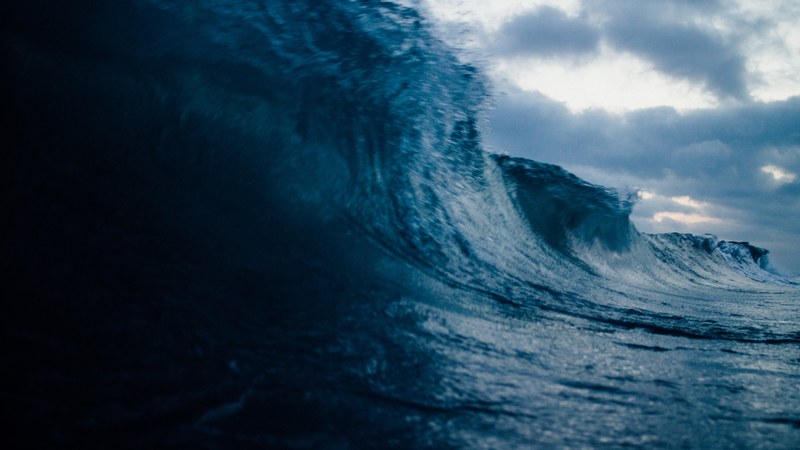 surfing morning wafe and wave 4k
