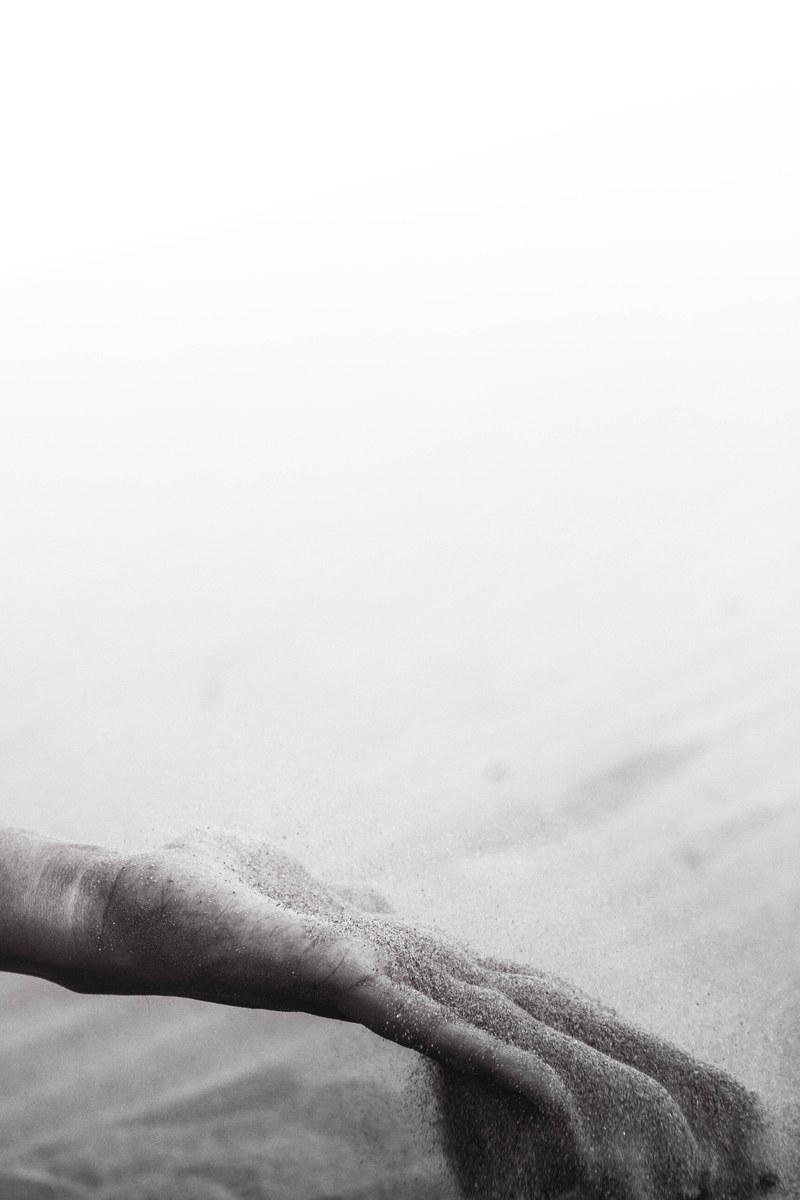 sand hand black and white and detail hd, 4k