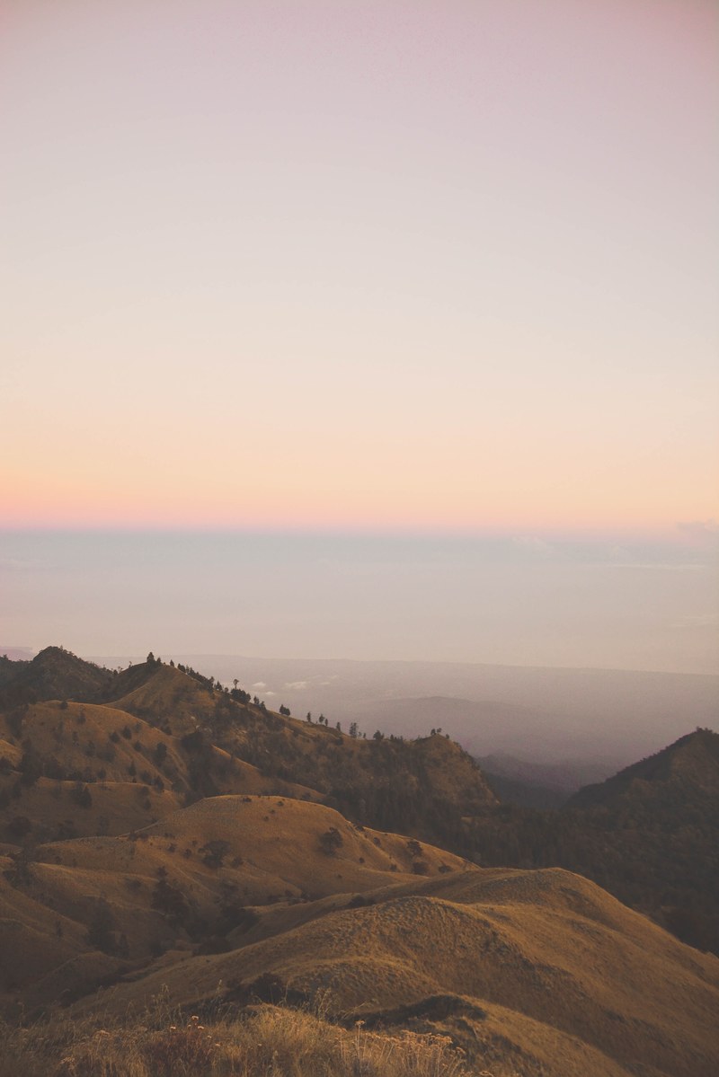 the green side of mt_ rinjani 4k