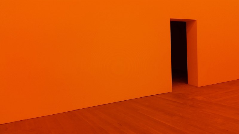 room door doorway and wall 4k