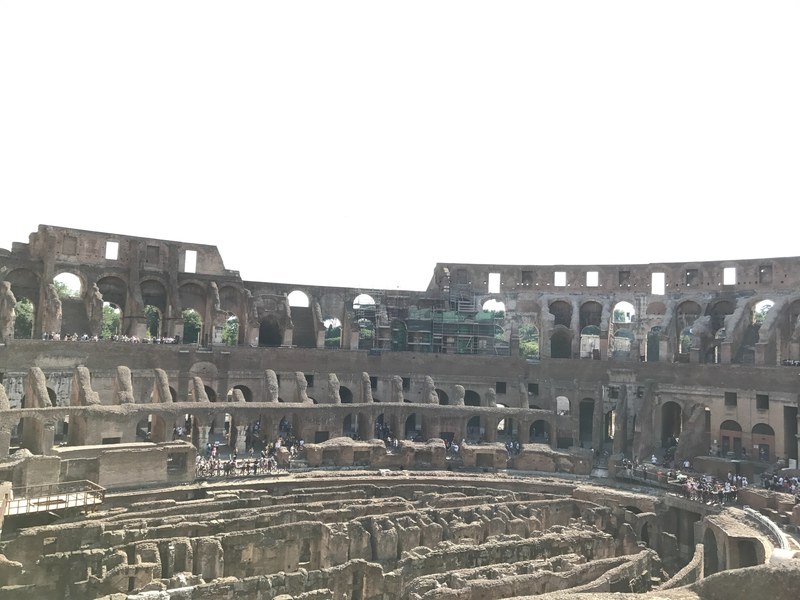 inside the colosseum 4k