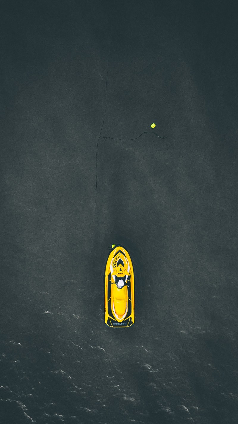jet ski alone in the ocean 4k
