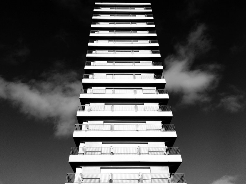 black and white shot of tower architecture in langens aarhus aarhus c central denmark region denmark, monochrome aarhus tower 4k