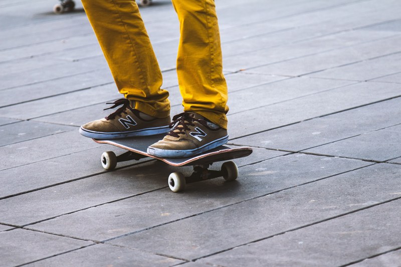 skateboard shoes new balance and sneakers 4k