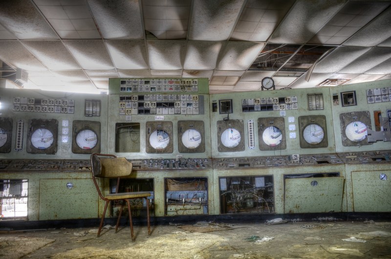 computer control room abandoned and chair 4k