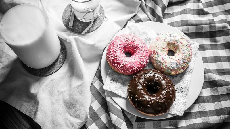 donuts, milk, icing, tablecloth, 4k