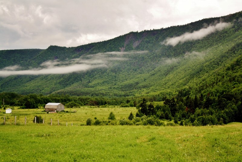 farm pasture farmland and valley 4k