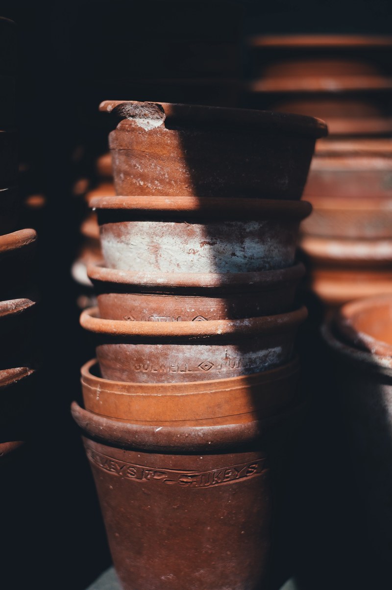 a stack of ceramic garden pots, _ceramic pots 4k