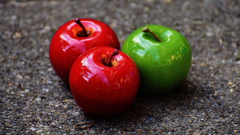 apples, fake, bright, luster, 4k
