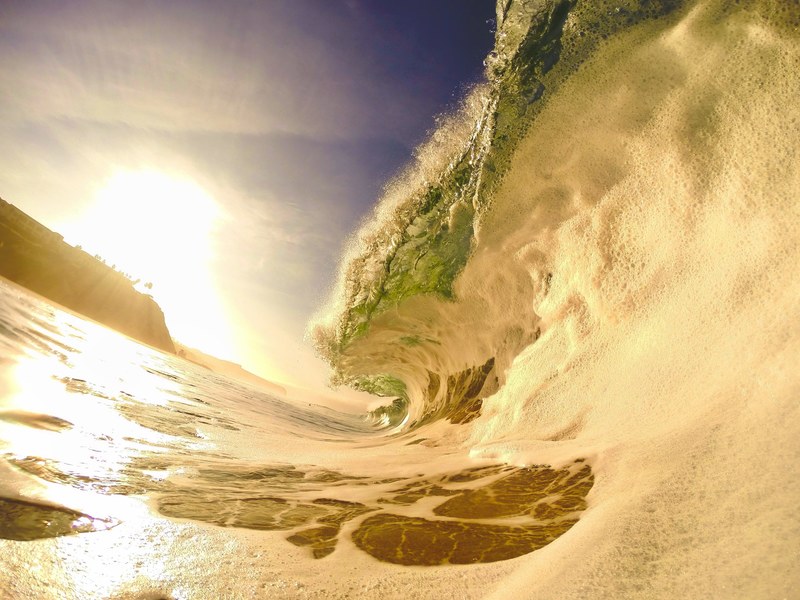 a large incoming wave, _large wave coming 4k