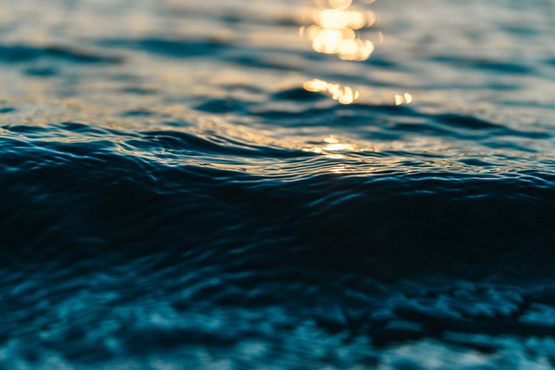 water ripple blue and reflection 4k