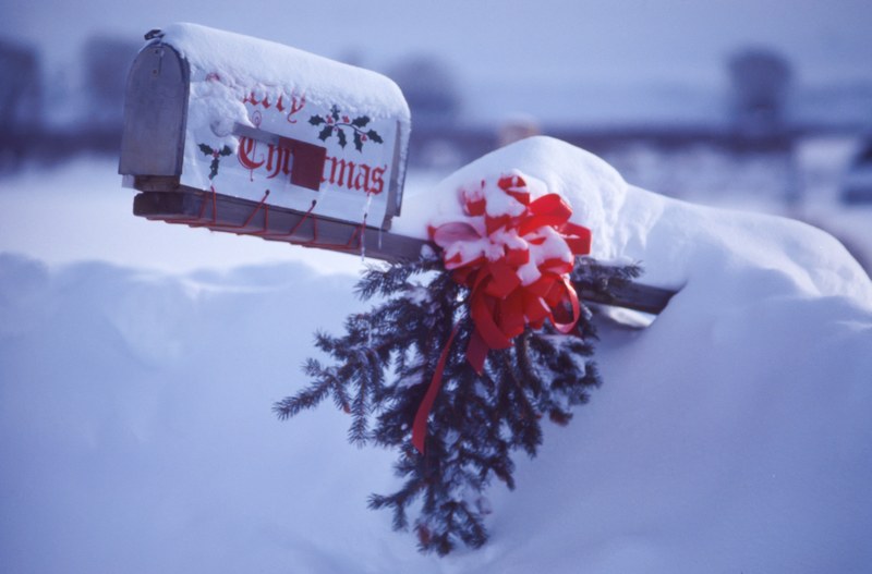 ribbon winter mailbox and letterbox 4k