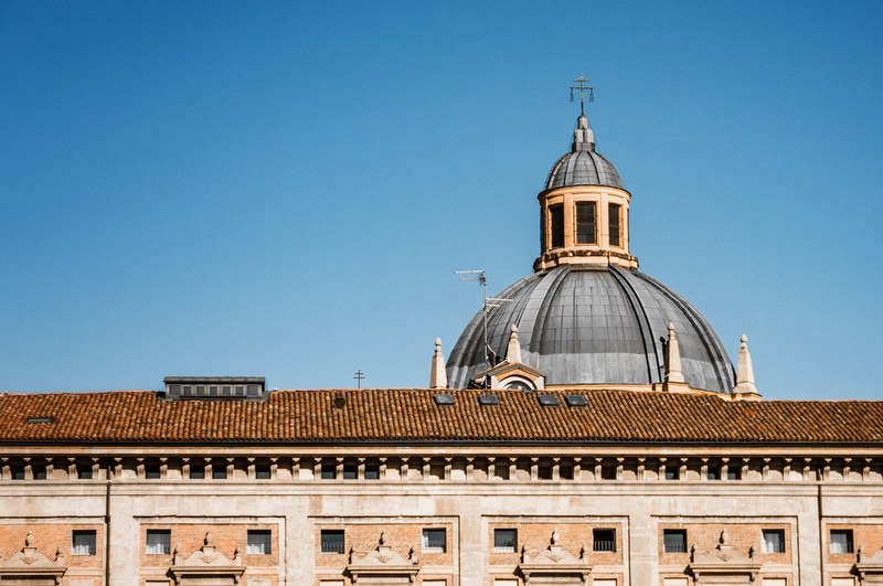 bologna la grassa la dotta la rossa 4k