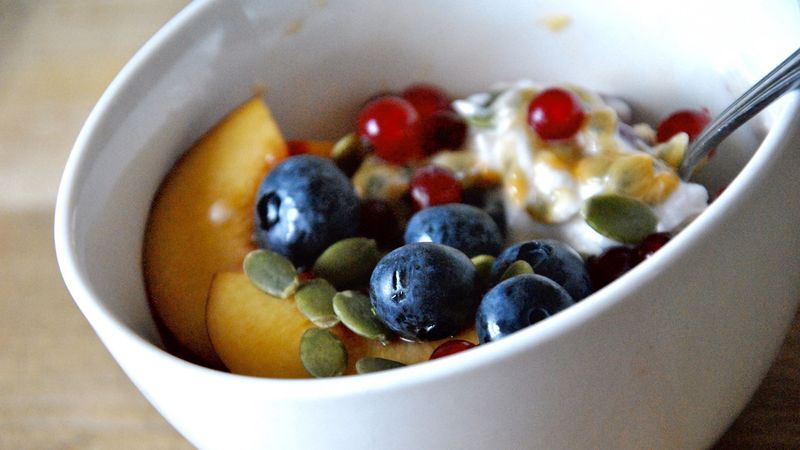 cereal, blueberries, berries, peach, 4k