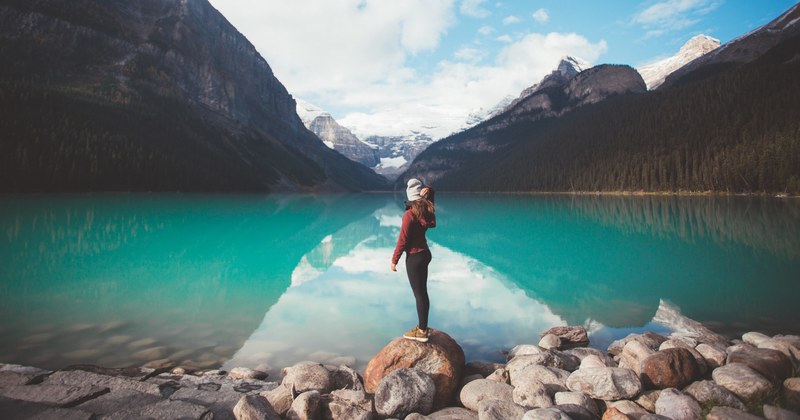 lake louise 4k