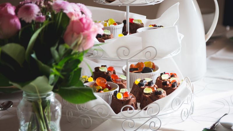 cakes, dessert, serving, still life, 4k