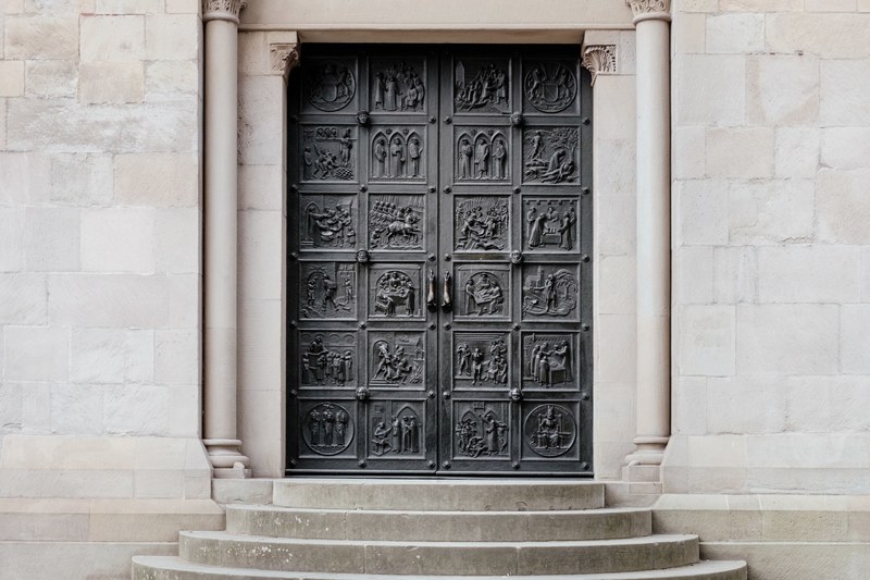 door decorated door ornate door and entrance 4k