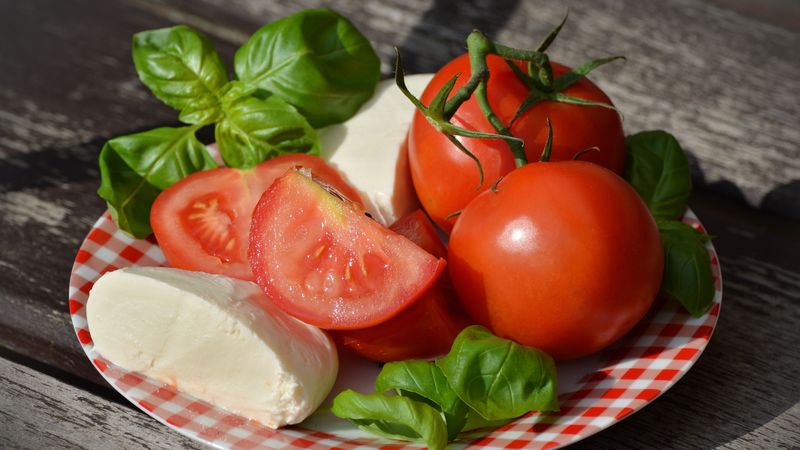 tomatoes, cheese, mozzarella, 4k