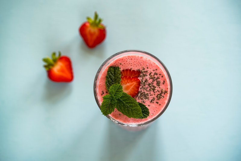 smoothie strawberry smoothie strawberry and fruit 4k