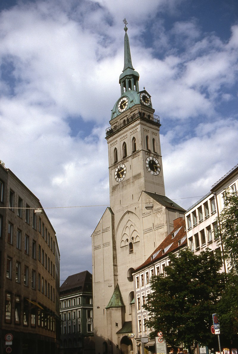 peterskirche munich 4k